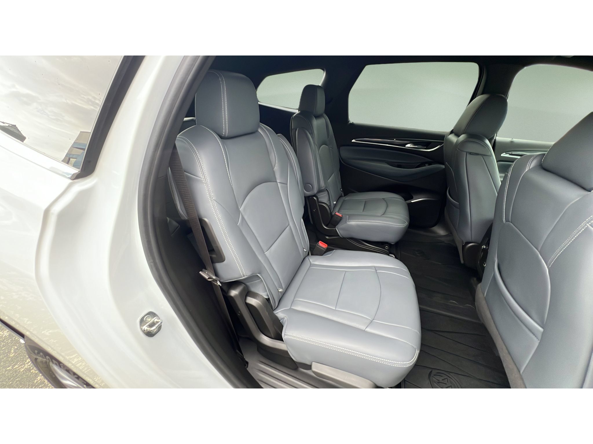 Certified 2023 Buick Enclave Essence w/ Trailering Package, 5000 lbs. AWD/4WD image 31