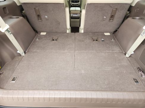 Used 2018 Lexus GX 460 Premium image 33