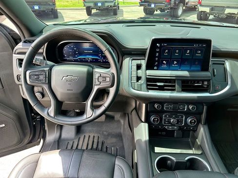 Used 2024 Chevrolet Tahoe RST w/ Luxury Package RWD image 19