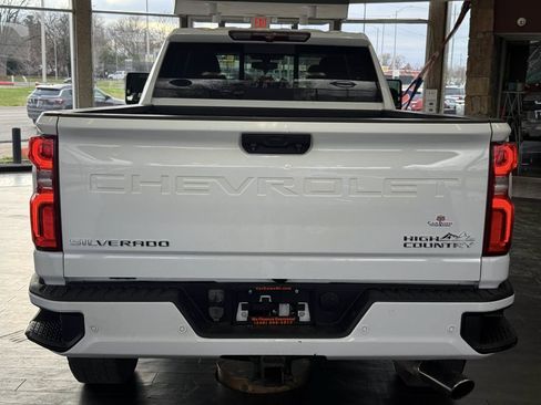 Used 2022 Chevrolet Silverado 2500 High Country AWD/4WD image 8