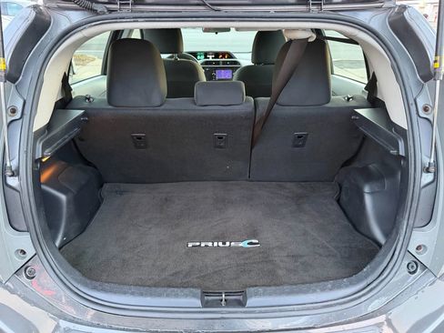 Used 2012 Toyota Prius C Three image 9