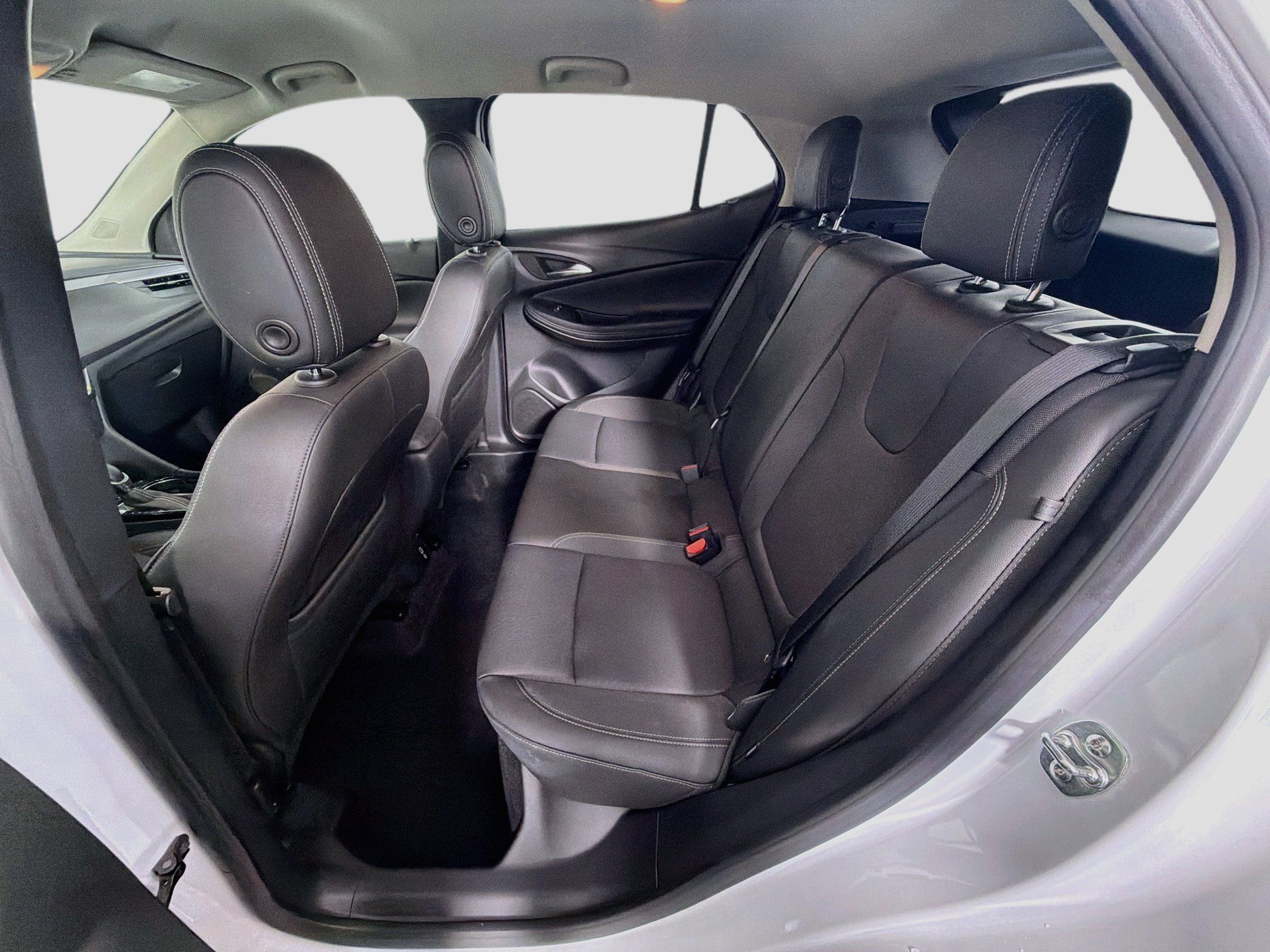 Used 2025 Buick Encore GX Preferred FWD image 29