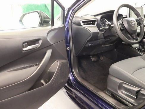 Used 2020 Toyota Corolla LE image 9