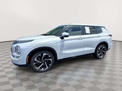 Used 2024 Mitsubishi Outlander SE