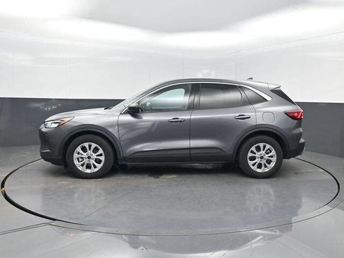 Used 2023 Ford Escape Active w/ Tech Pack #1 image 2