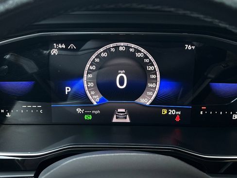 Used 2023 Volkswagen Jetta SE w/ Panoramic Sunroof Package FWD image 23