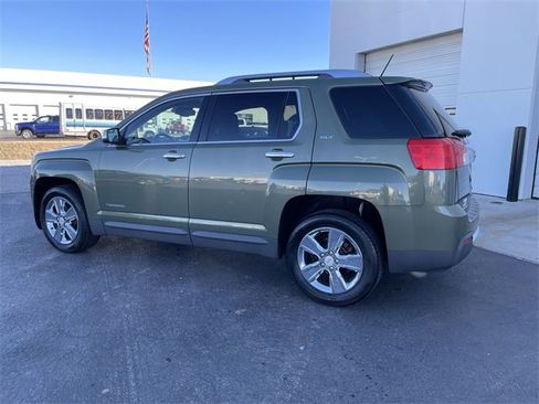 Used 2015 GMC Terrain SLT image 3