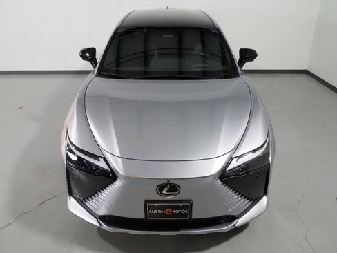 Used 2023 Lexus RZ 450e Premium w/ Technology Package image 11