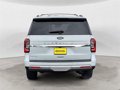 Used 2023 Ford Expedition Limited image 4