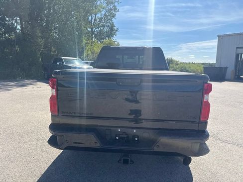 Used 2021 Chevrolet Silverado 2500 LTZ w/ LTZ Plus Package AWD/4WD image 4