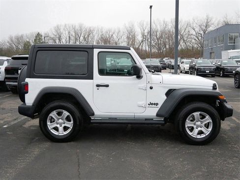 Used 2023 Jeep Wrangler Sport S image 6