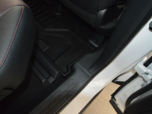 Used 2026 Honda Ridgeline Black Edition image 13