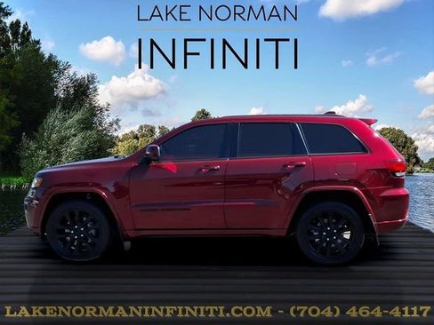 Used 2021 Jeep Grand Cherokee Laredo X AWD/4WD image 22