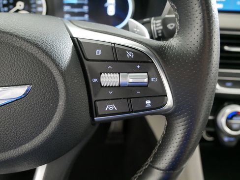 Used 2022 Genesis G70 3.3T w/ Sport Advanced Package image 28