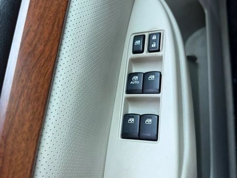 Used 2013 Subaru Outback 3.6R Limited w/ Moonroof Pkg AWD/4WD image 22
