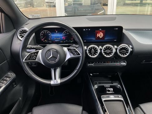 Used 2025 Mercedes-Benz GLA 250 image 12
