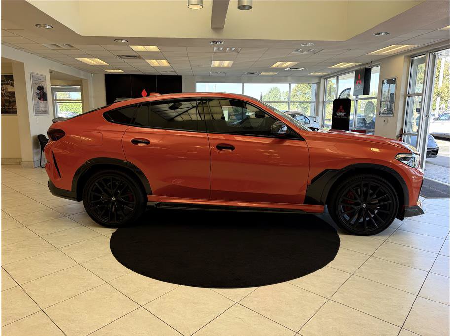Used 2021 BMW X6 sDrive40i w/ M Sport Package RWD image 4