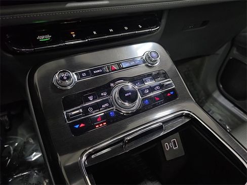 Used 2022 Lincoln Nautilus Reserve w/ Equipment Group 201A image 21