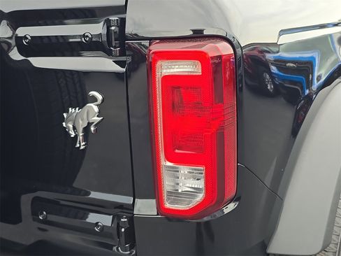 New 2025 Ford Bronco 2-Door image 6