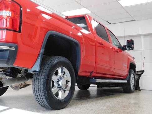 Used 2018 GMC Sierra 2500 SLE w/ HD SLE Preferred Plus Package AWD/4WD image 89