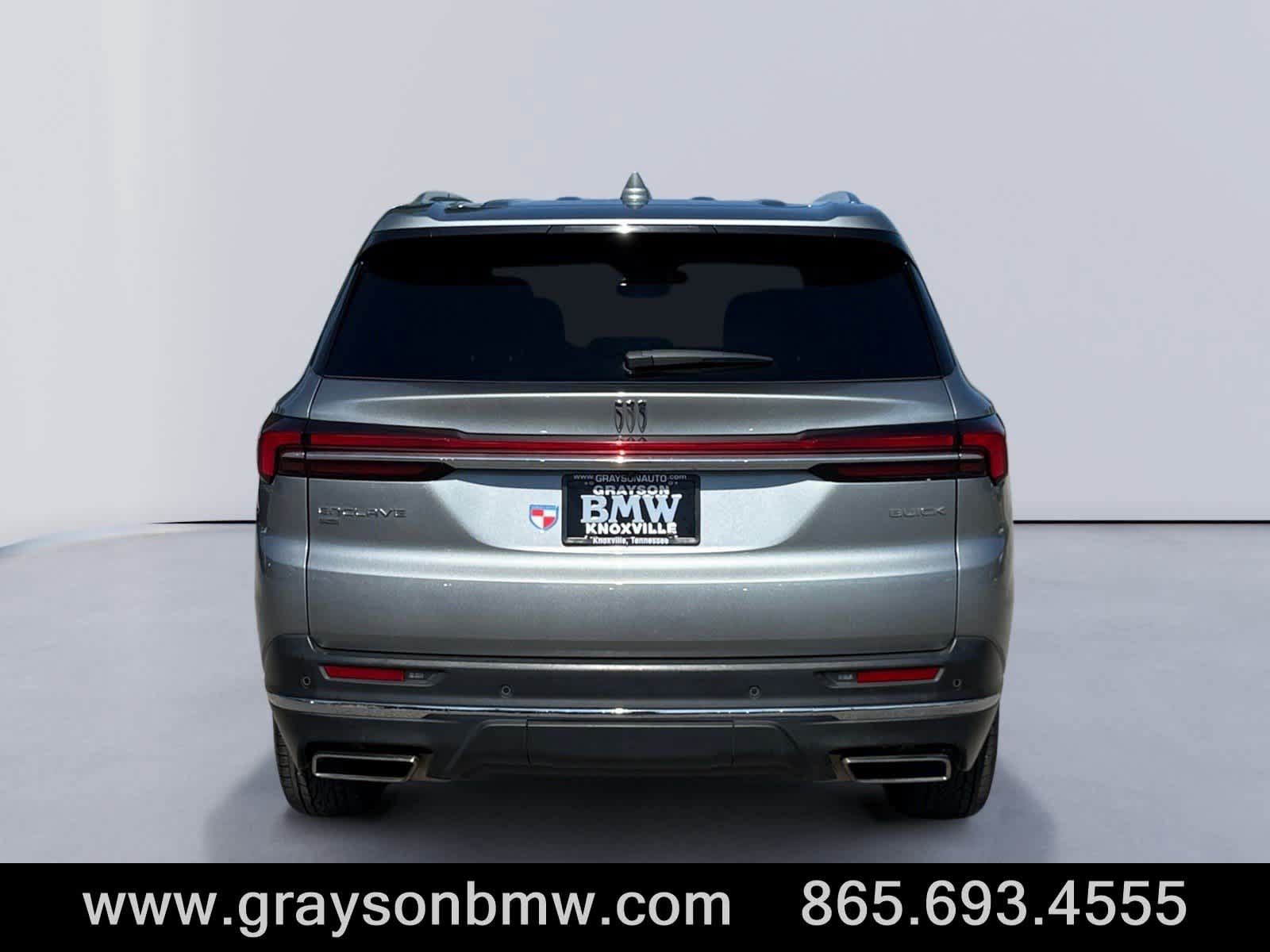 Used 2025 Buick Enclave Preferred AWD/4WD image 4