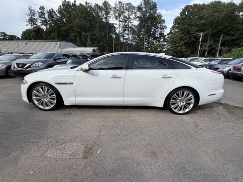 Used 2016 Jaguar XJ L Supercharged RWD image 11