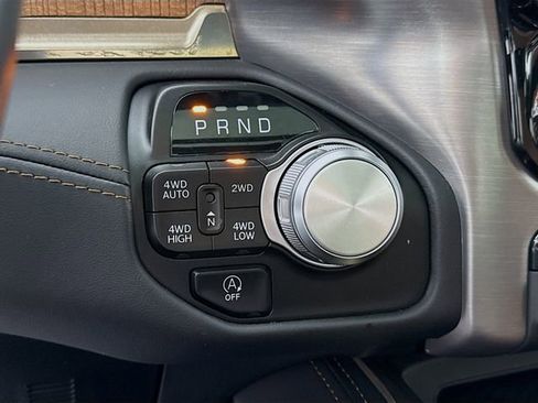 Used 2022 RAM 1500 Limited w/ Body Color Bumper Group image 17