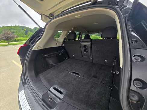 Used 2018 Nissan Rogue S FWD image 10