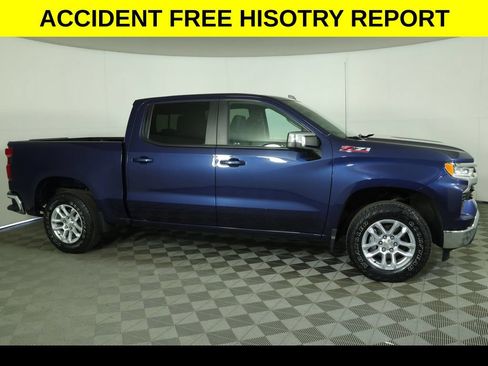 Used 2023 Chevrolet Silverado 1500 LT w/ Z71 Off-Road Package AWD/4WD image 2