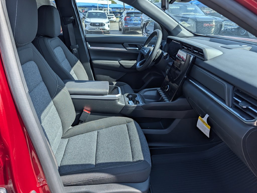 New 2027 GMC Terrain Elevation w/ Technology Package II FWD image 29
