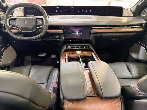 New 2026 Lincoln Navigator L Black Label image 23