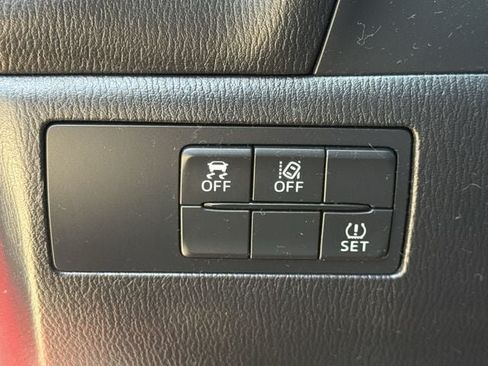 Used 2018 MAZDA MAZDA3 Grand Touring w/ Premium Equipment Package FWD image 20
