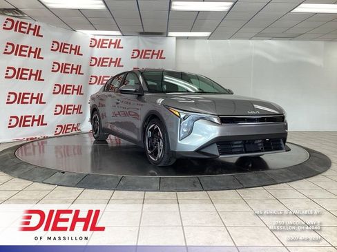 Certified 2025 Kia K4 EX FWD image 1