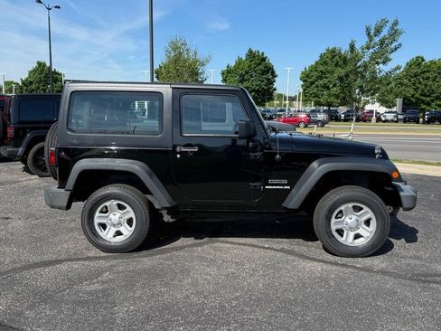 Used 2013 Jeep Wrangler Sport AWD/4WD image 2