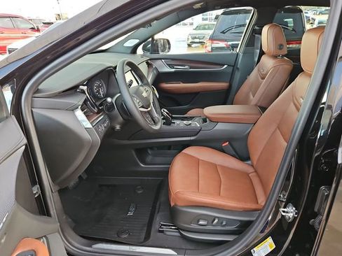 New 2026 Cadillac XT5 Premium Luxury image 8