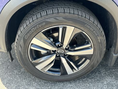 Used 2023 Nissan Rogue Platinum w/ Platinum Premium Package AWD/4WD image 6