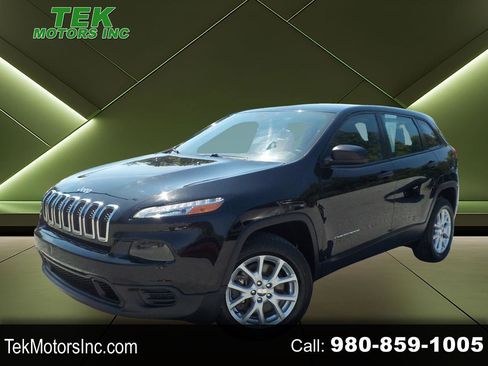 Used 2017 Jeep Cherokee Sport FWD image 1
