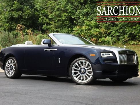 Used 2019 Rolls-Royce Dawn image 28