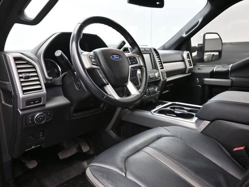 Used 2020 Ford F250 Platinum w/ FX4 Off-Road Package image 18