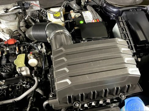 Used 2024 Volkswagen Atlas SE image 43