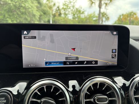 Used 2023 Mercedes-Benz GLA 250 image 24