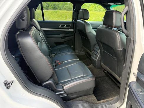 Used 2017 Ford Explorer Sport AWD/4WD image 21