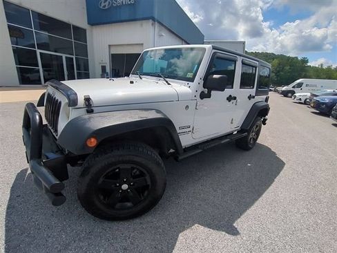 Used 2016 Jeep Wrangler Unlimited Sport w/ Quick Order Package 24S AWD/4WD image 11