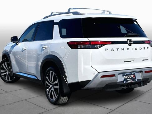 New 2025 Nissan Pathfinder Platinum image 12