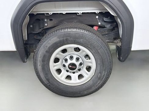 Used 2024 GMC Sierra 2500 Pro AWD/4WD image 35