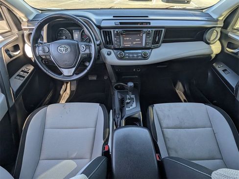 Used 2018 Toyota RAV4 XLE image 9