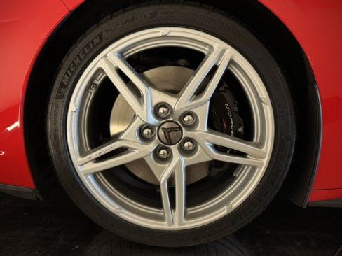 Used 2024 Chevrolet Corvette Stingray Premium Cpe w/ Z51 Performance Package RWD image 30