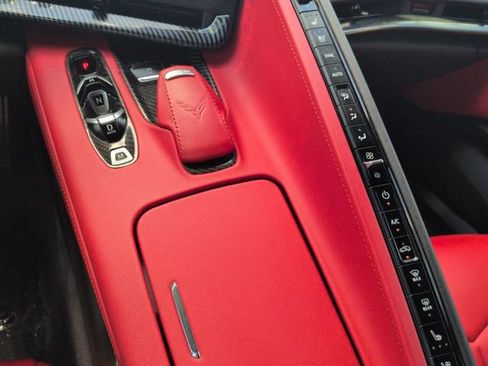 Used 2022 Chevrolet Corvette Stingray Preferred Cpe w/ Battery Protection Package RWD image 18