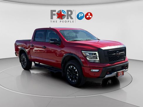 Used 2022 Nissan Titan PRO-4X w/ Pro-4x Convenience Package image 7