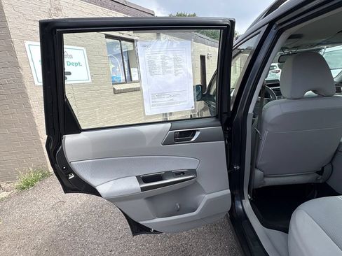 Used 2012 Subaru Forester 2.5X w/ Popular Pkg 1 AWD/4WD image 11